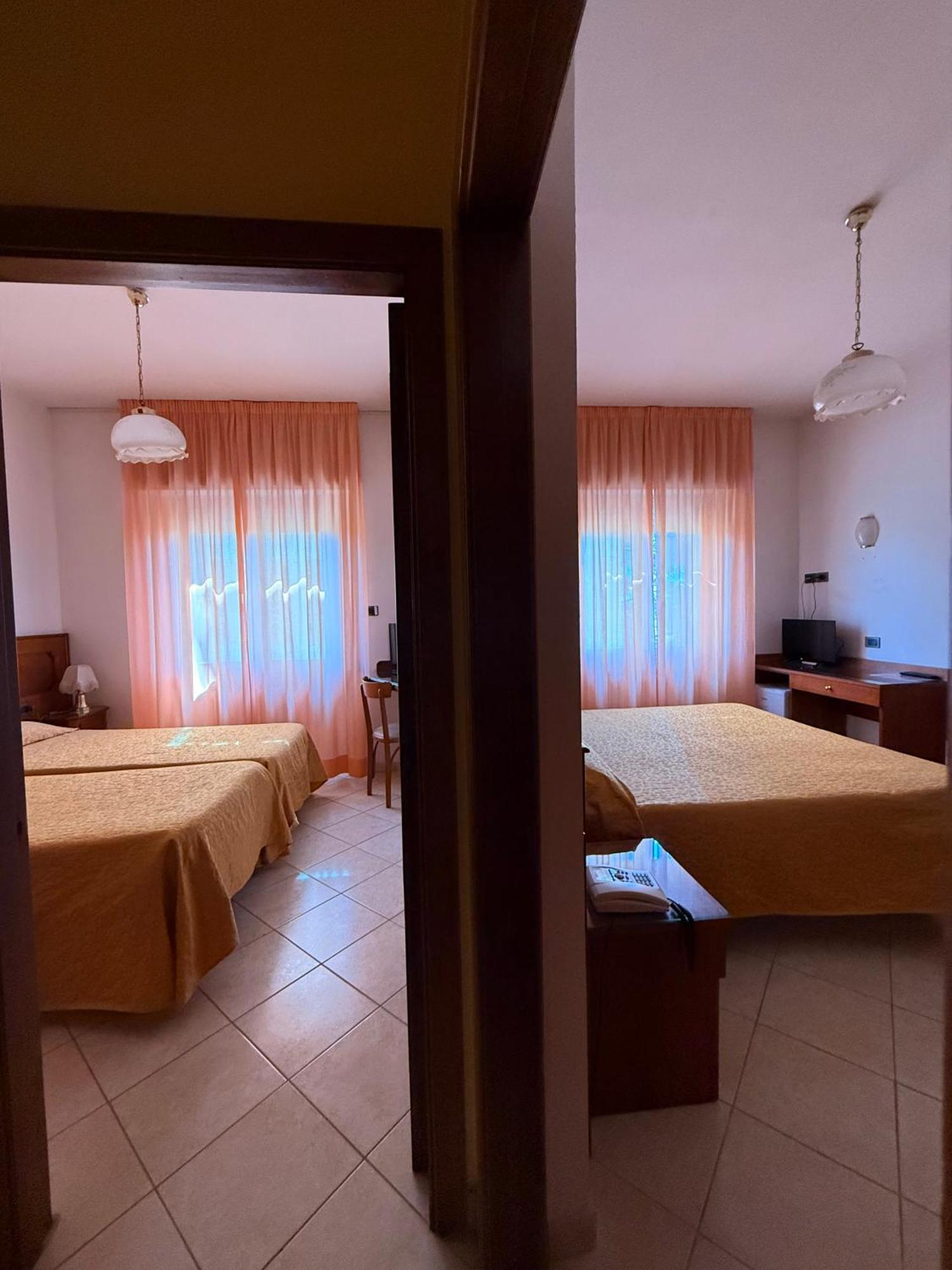 Grifone Hotel Pérouse Extérieur photo