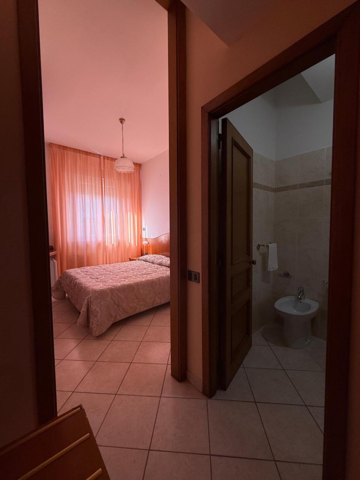 Grifone Hotel Pérouse Extérieur photo