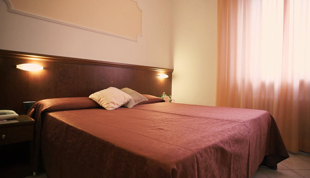Grifone Hotel Pérouse Extérieur photo
