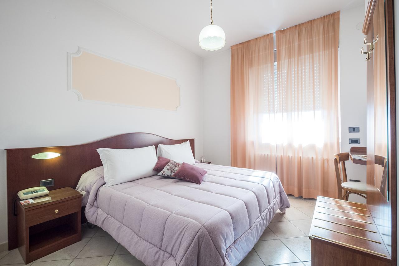 Grifone Hotel Pérouse Extérieur photo
