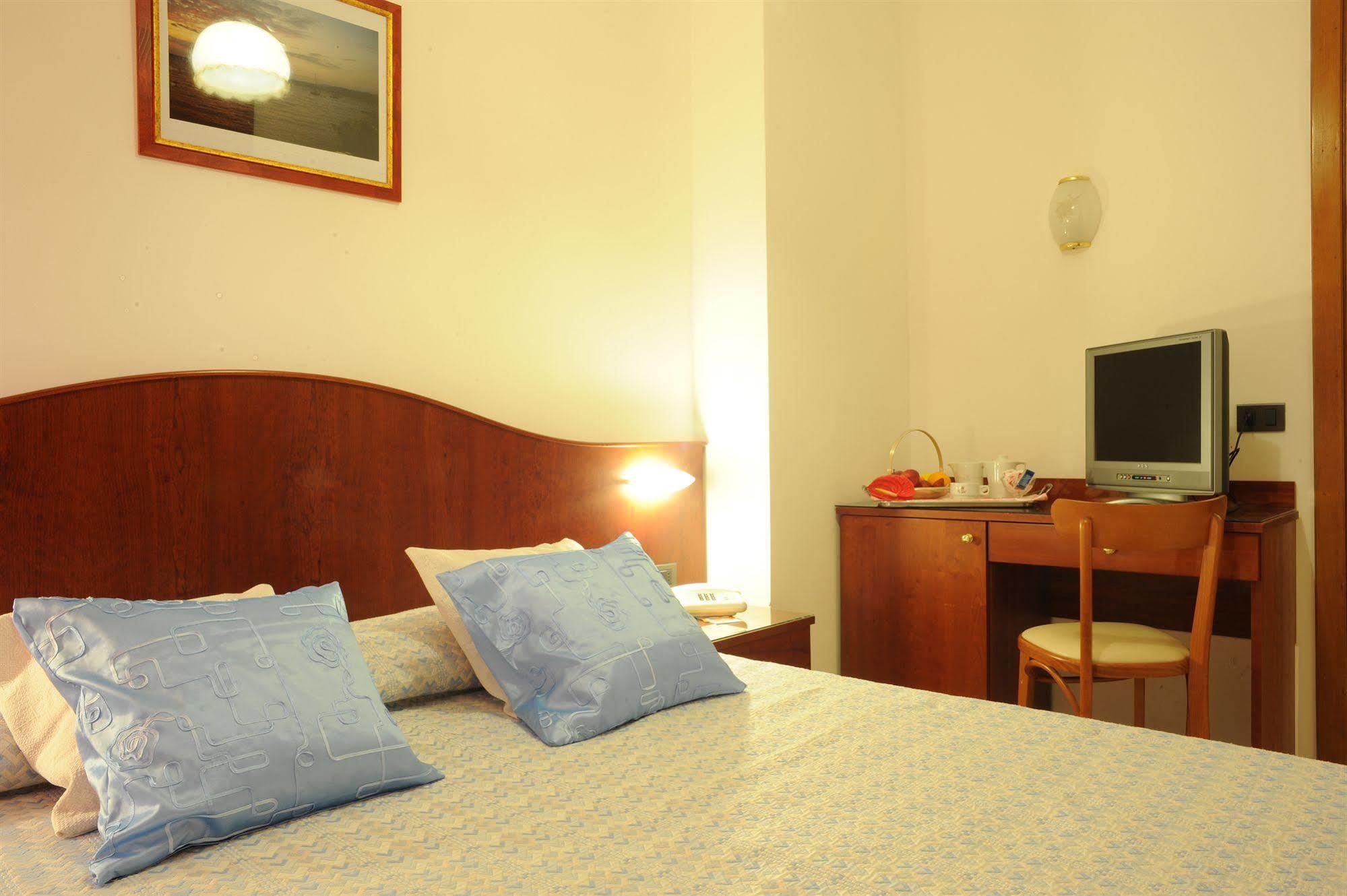 Grifone Hotel Pérouse Extérieur photo