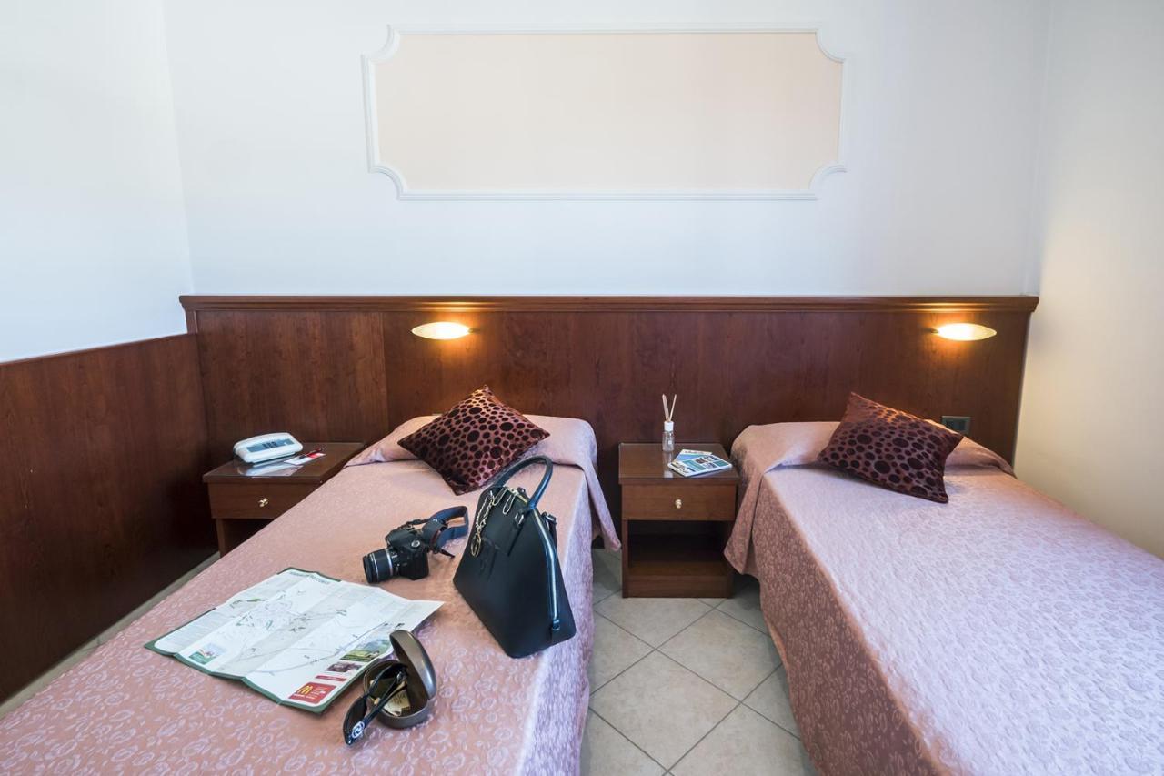 Grifone Hotel Pérouse Extérieur photo